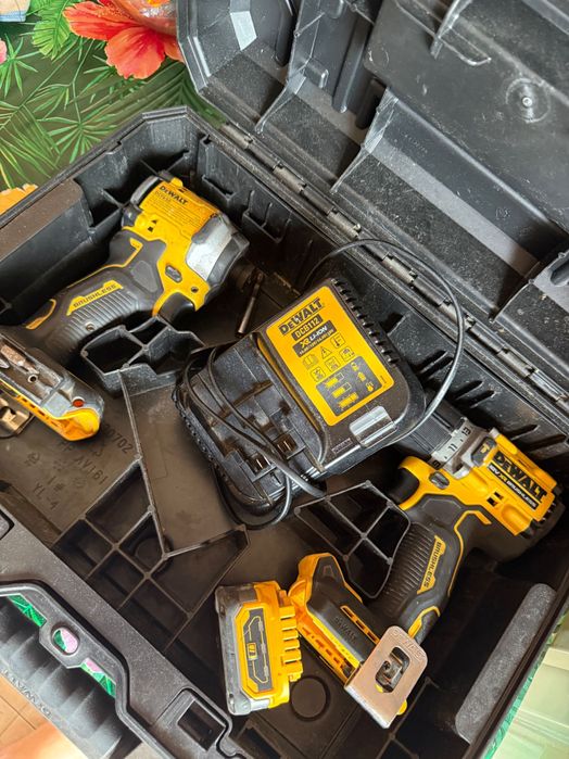 Máquina DeWalt como novas