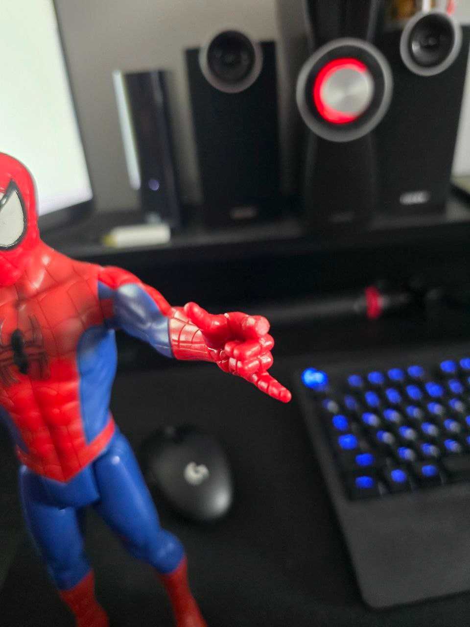 Figurka Spider-Man – duża postać Marvel, zabawka dla dzieci