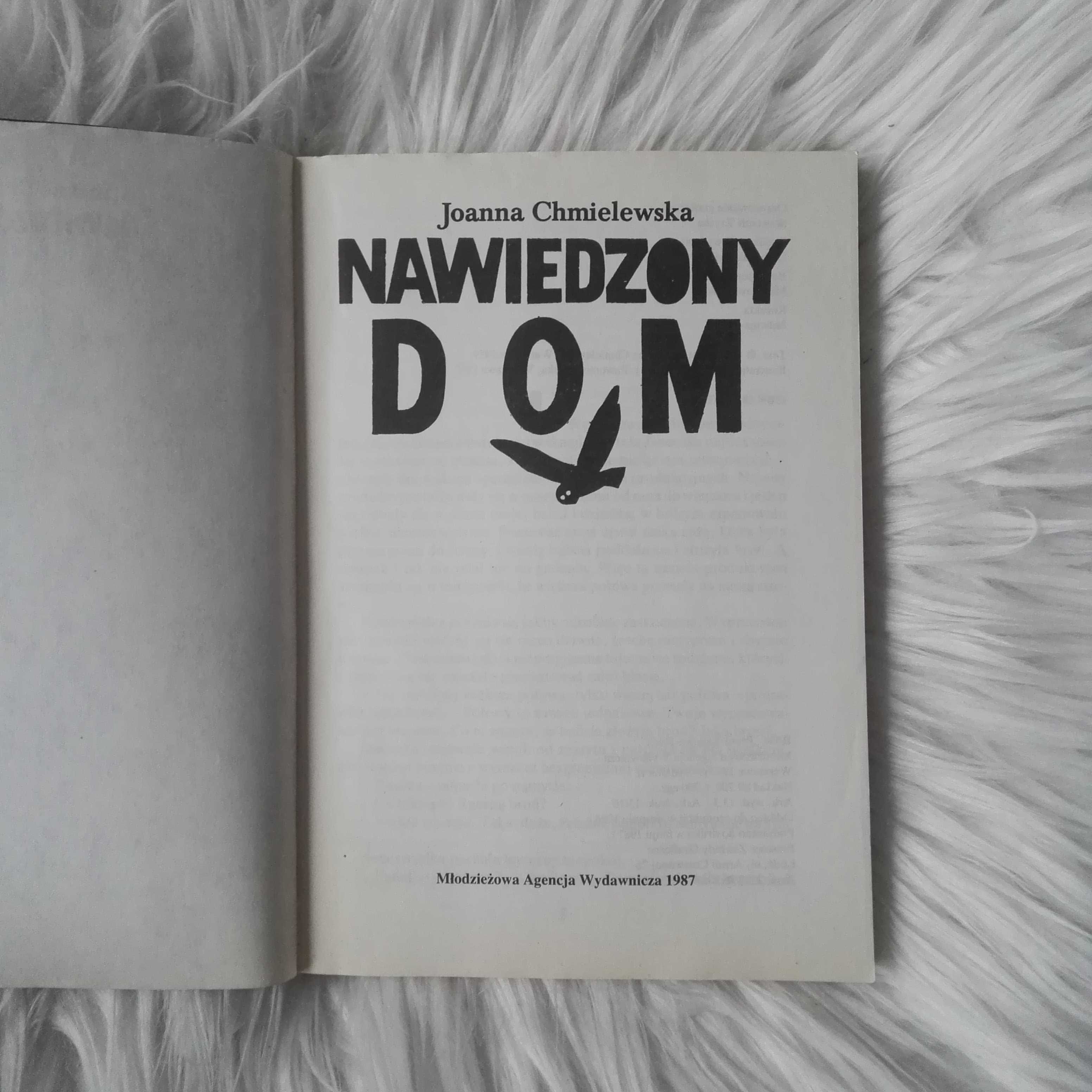 Nawiedzony dom - Joanna Chmielewska - 1987