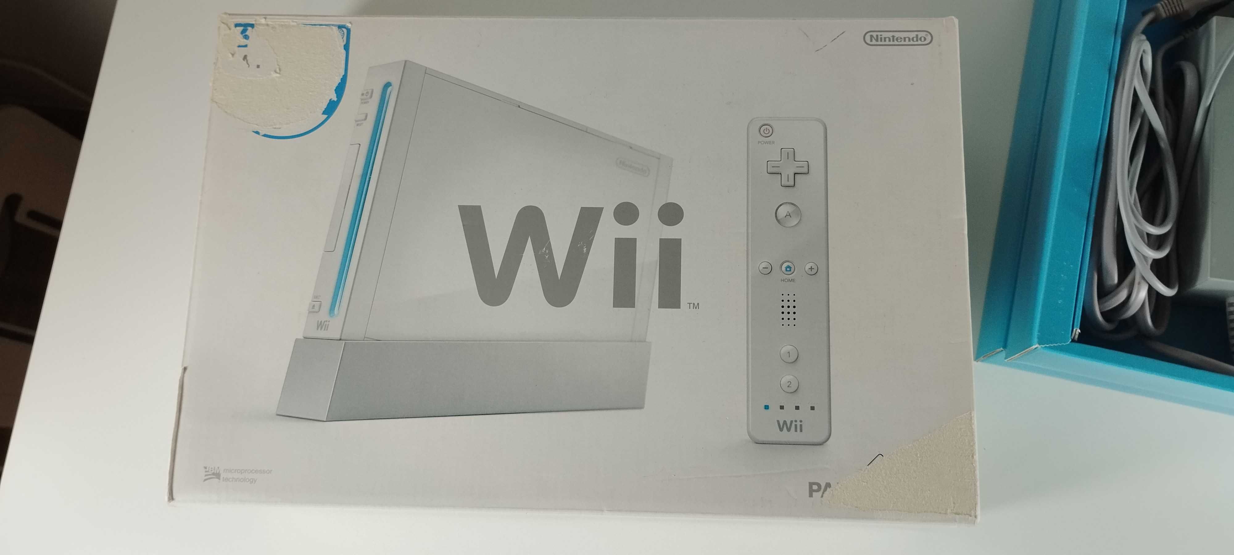 Nintendo Wii Branca com caixa e acessórios
