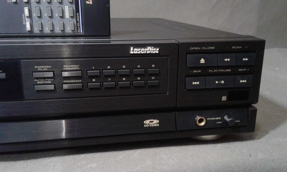 PIONEER CLD- 1200,pilot, odtwarzacz  laser disk