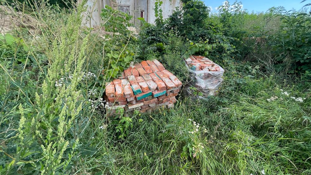 Продам Цеглу повнотілу червону БУ в хорошому стані