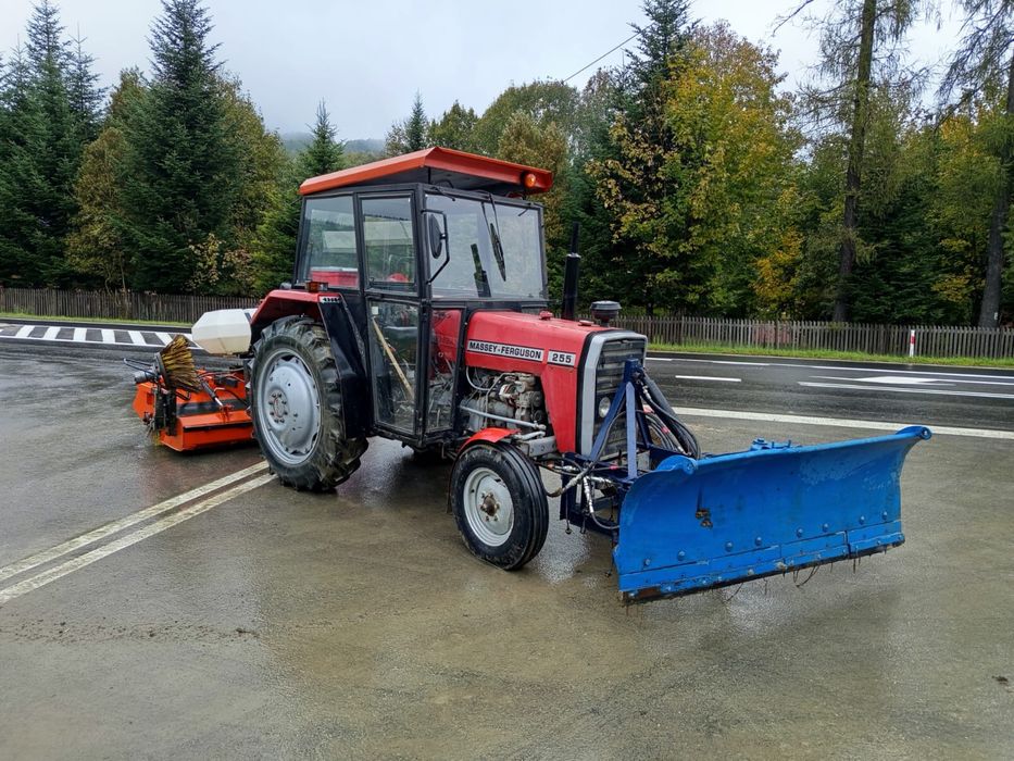 Massey ferguson 255 mf 255 zamiatarka rozbudowana hydraulika