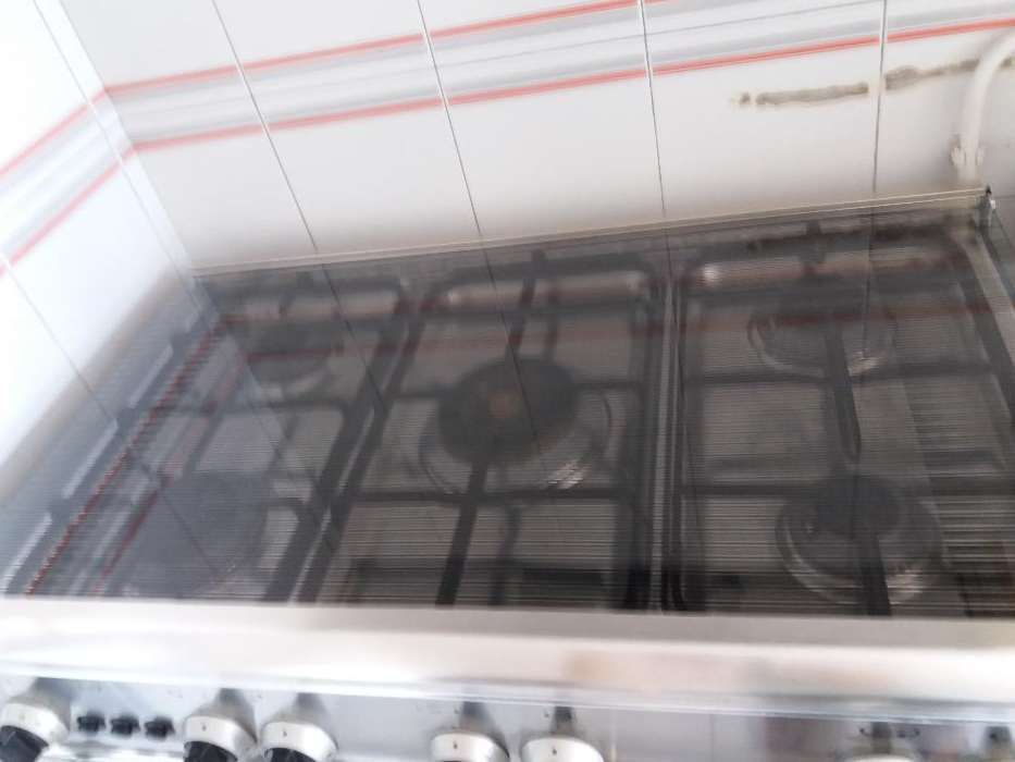 Fogão inox a gás 
 com forno grill ( marca italiana) (Tecnogas