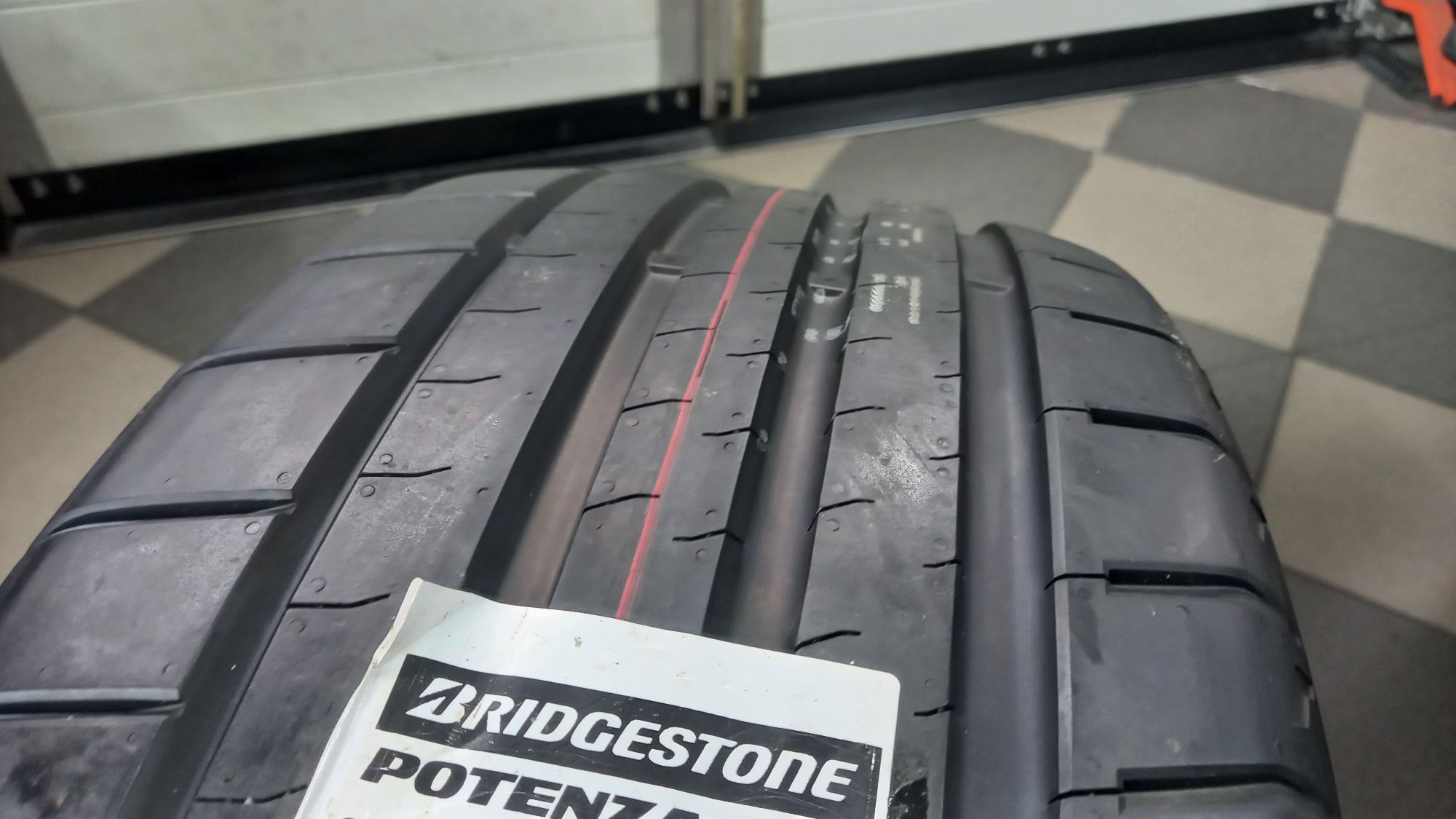 Opony Letnie Bridgestone Potenza  Sport 225/50/18 99Y XL 2 sztuki