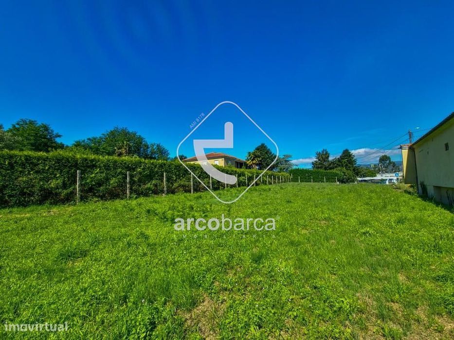 Arrenda-se Terreno em Vila Nova de Muia