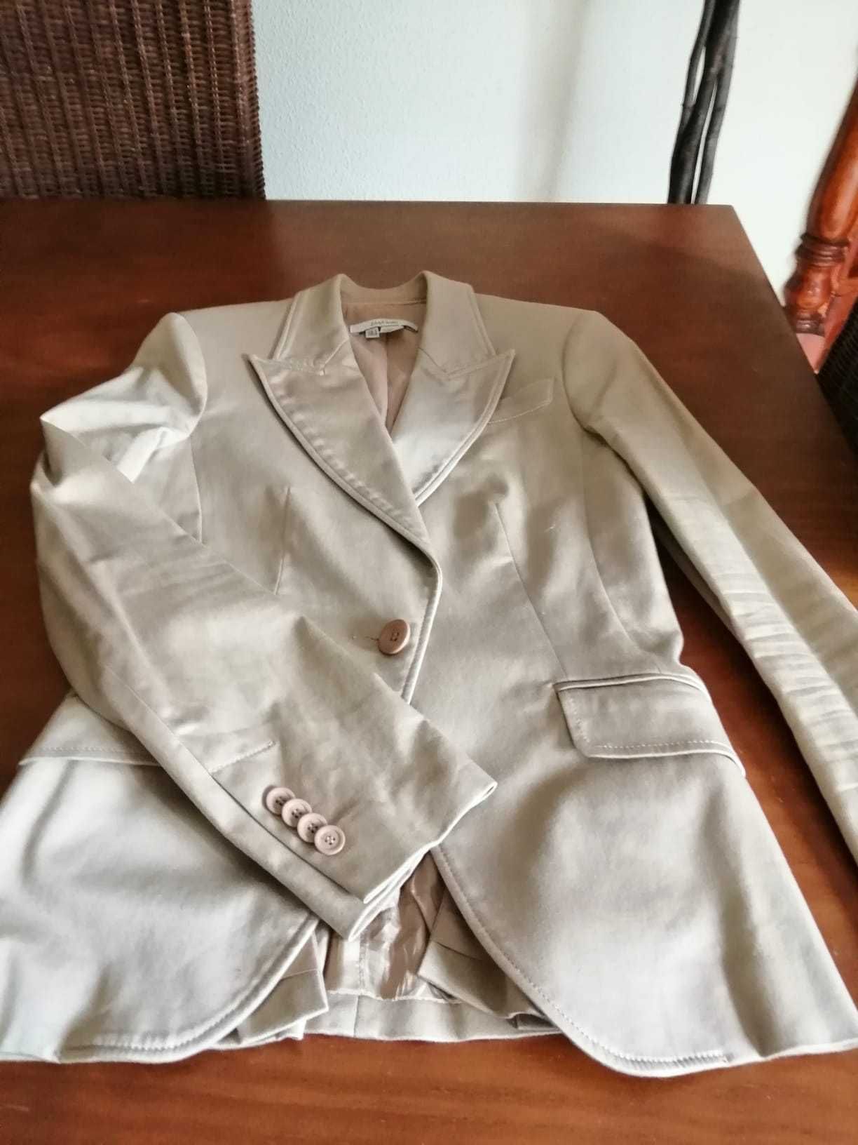 vende-se blazer beje da Zara