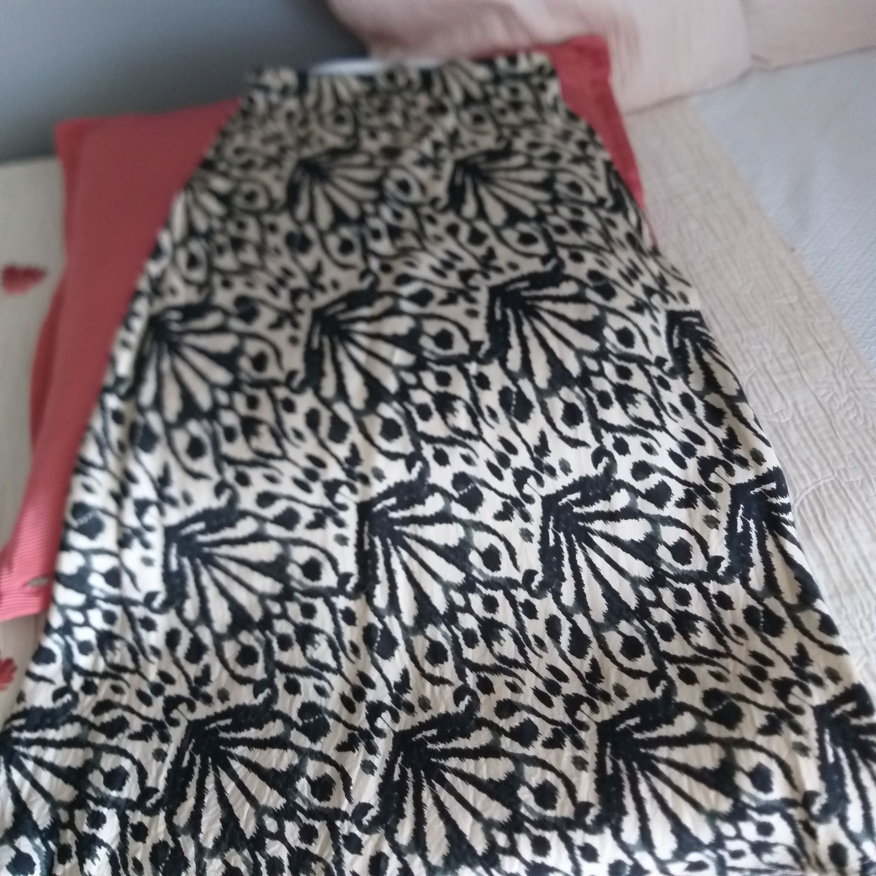 Saia midi estampada