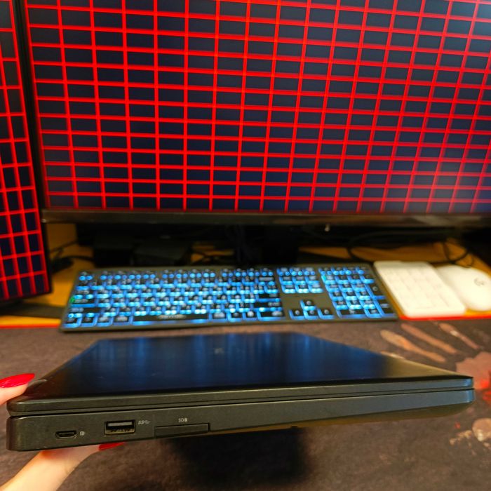 Ноутбук Dell Latitude 5495 AMD Ryzen 7 Pro 16/256GB SSD m.2 IPS FHD