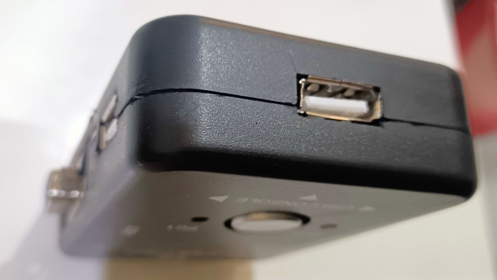 Caixa de Switch KVM VGA USB de 2 Portas p/Mauser, Teclado, Monitor.