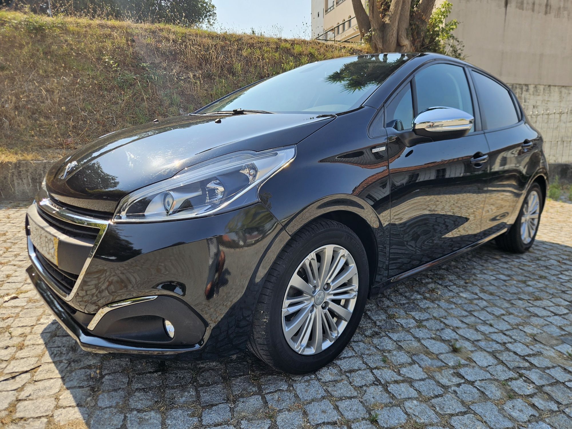 Peugeot 208 1.2 PureTech Style