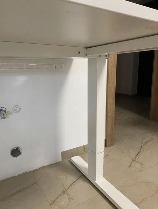 Regulowane biurko 140x80
