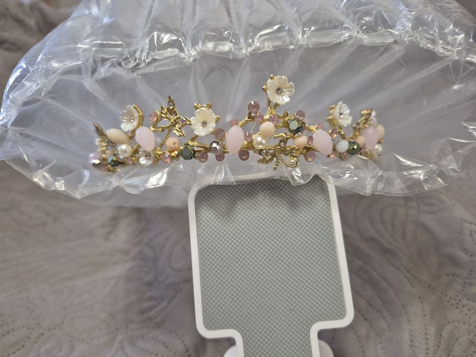 Металева діадема з каміннями, нова, діаметр 15 см