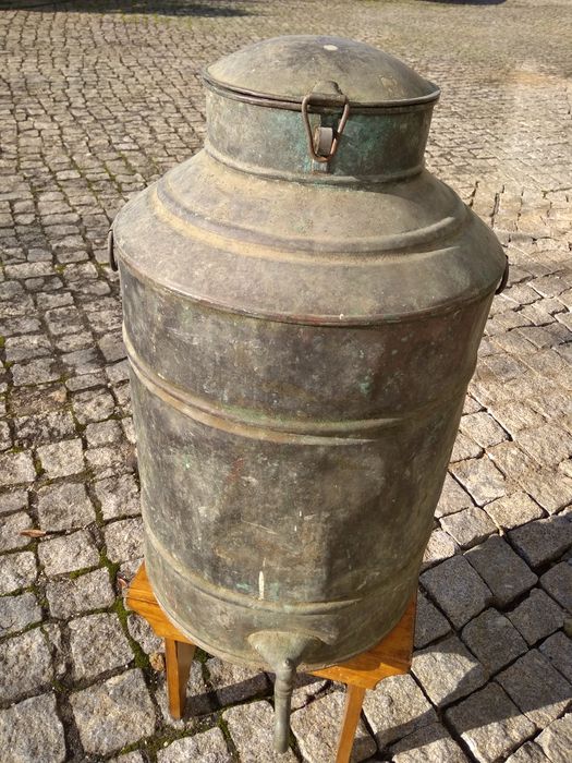 Pote/Bilha em cobre antigo 60litros muito antiga