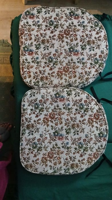 Габиленовые винтажные сидушки.