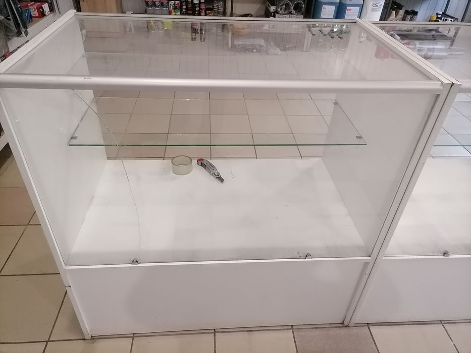 Ветрина для магазина