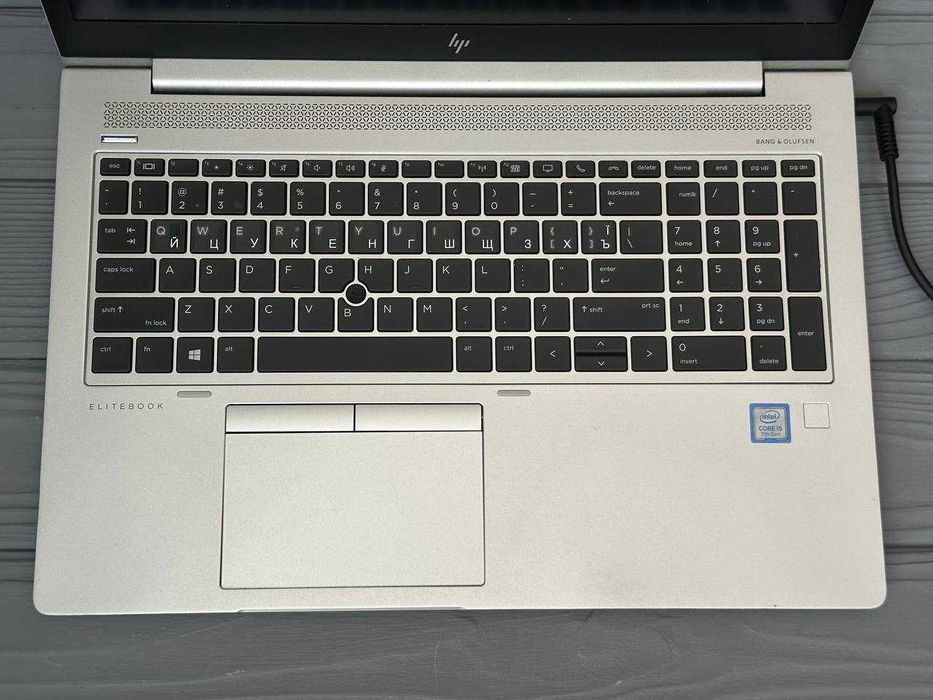 HP EliteBook 850 G5   | i5-7200U  | 16 GB x 256 SSD