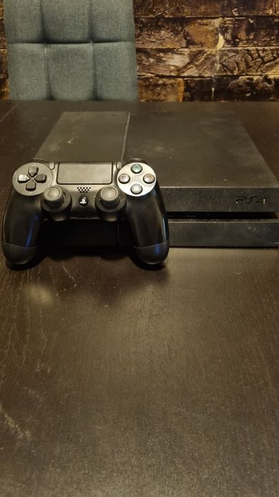 Playstation 4 (Ps4) com comando