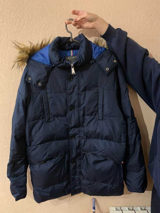 Зимняя куртка с опушкой