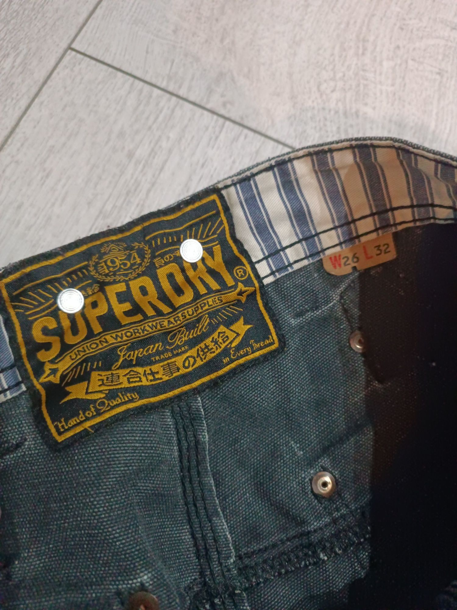 Spodnie jeans Superdry