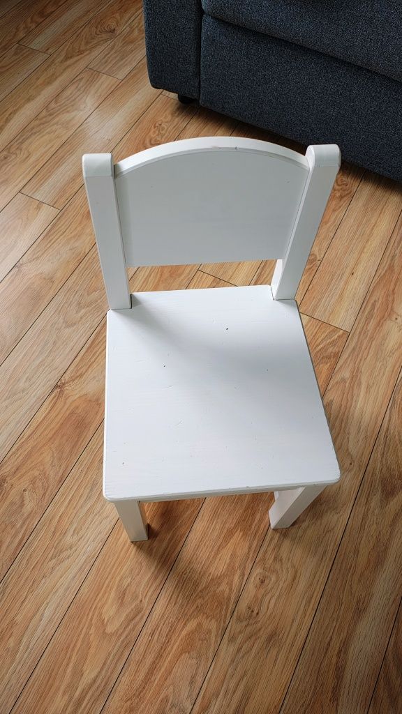 IKEA SUNDVIK Biurko dla dziecka biały 60x45 cm wraz z krzesełkiem