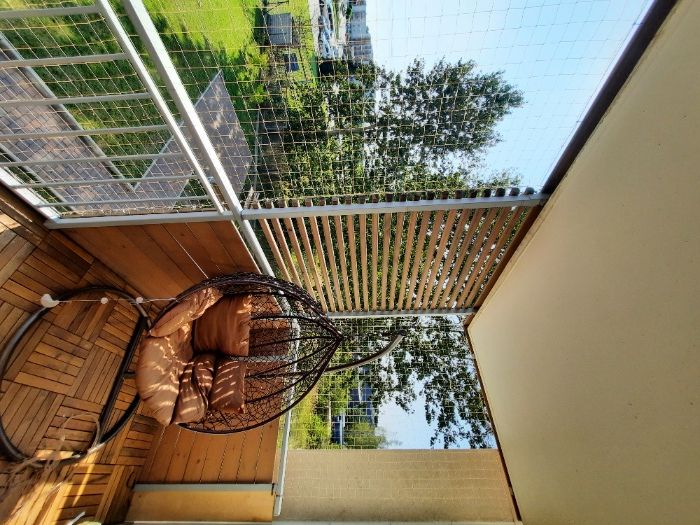 Siatka zabezpieczenie na balkon okno taras dla kota Sprzątanie balkonu