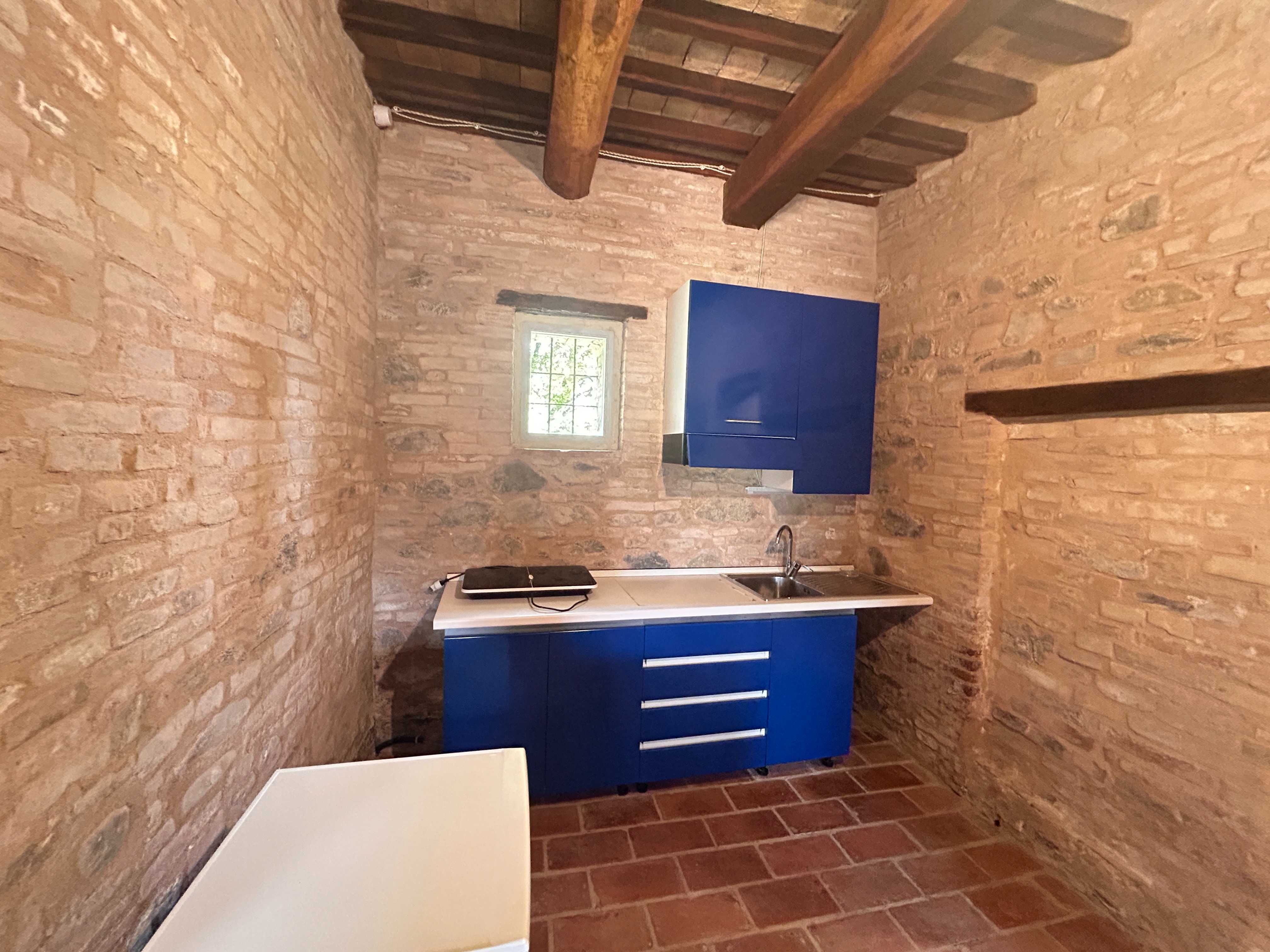Umbria, okolice Perugia, kamienny dom po remoncie