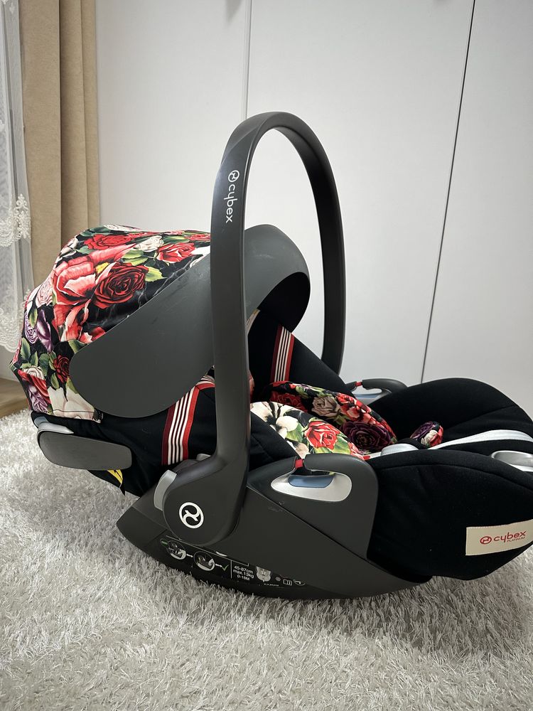 Автокрісло автолюлька Cybex Cloud Z i-Size Blossom