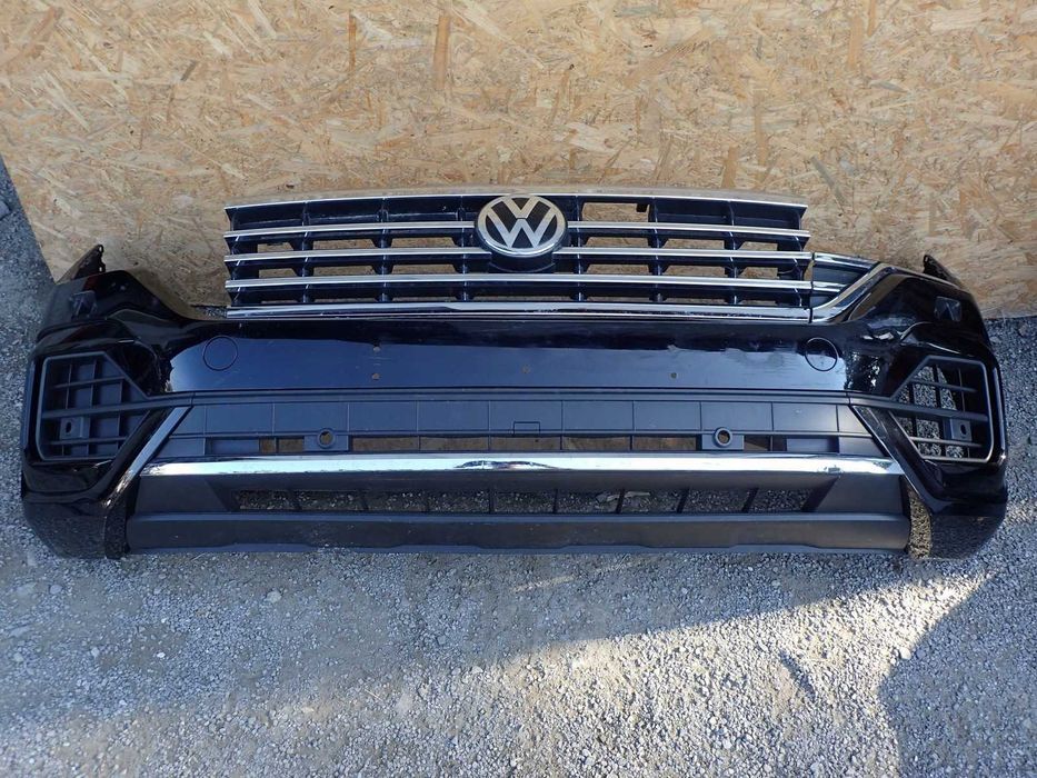 Бампер передний перед Volkswagen Touareg 3 III 760 R-line разборка