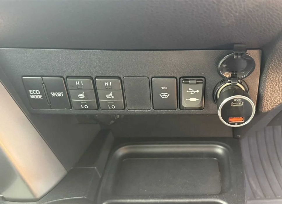 Toyota RAV4 2.5, 2016, 159 000 км