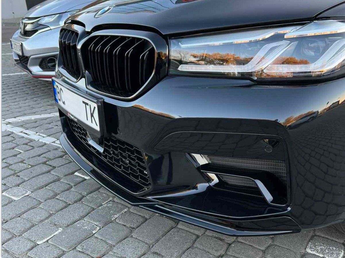 Накладка переднього бампера Competition style BMW 5 series G30 G31