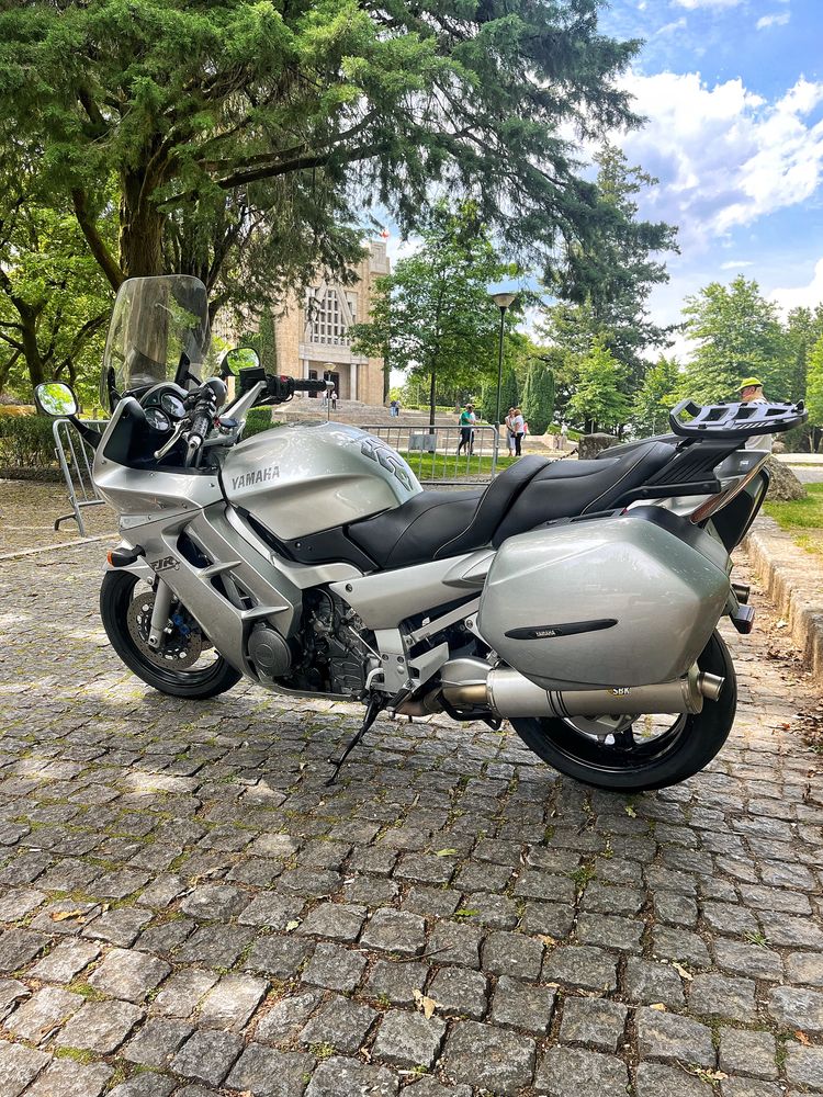 Yamaha FJR1300 (Mota Garagem)