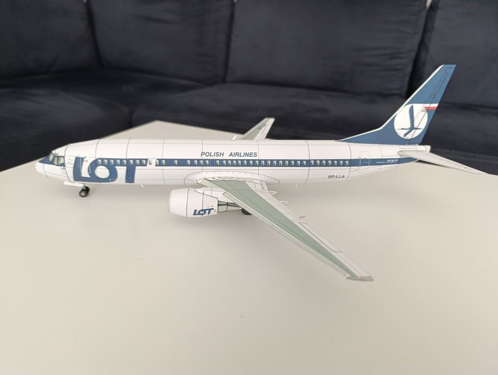 Model kartonowy PLL LOT polskie linie lotnicze Boeing 737 - 400 SP-LLA