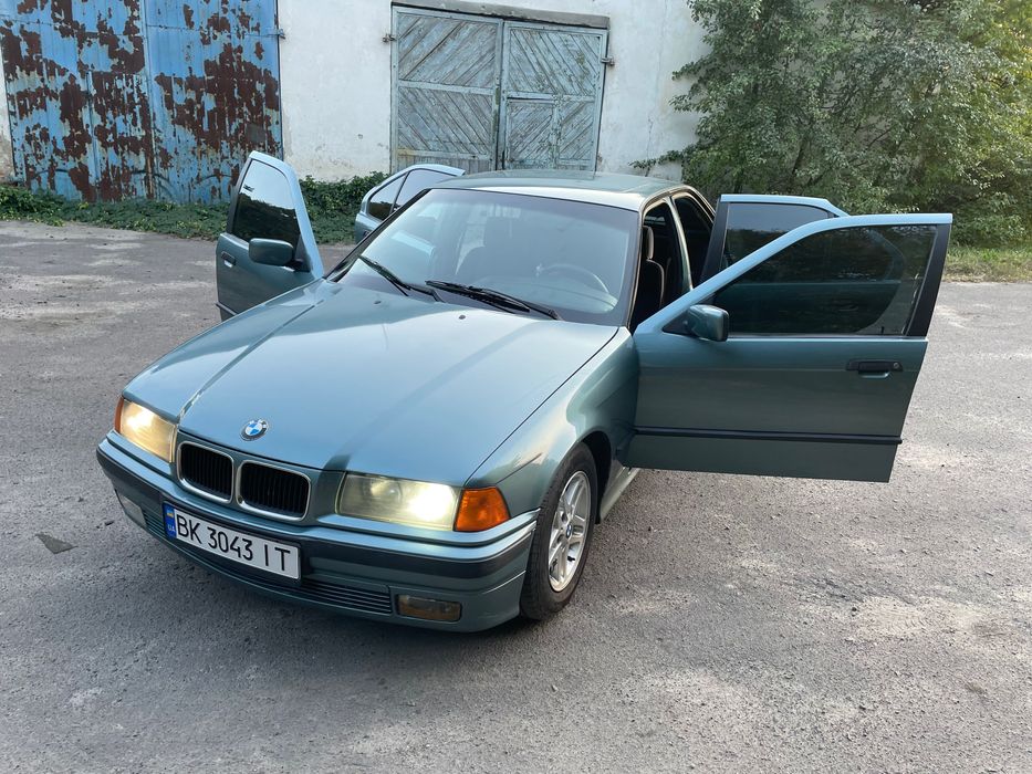 БМВ е36!2.0 бензин