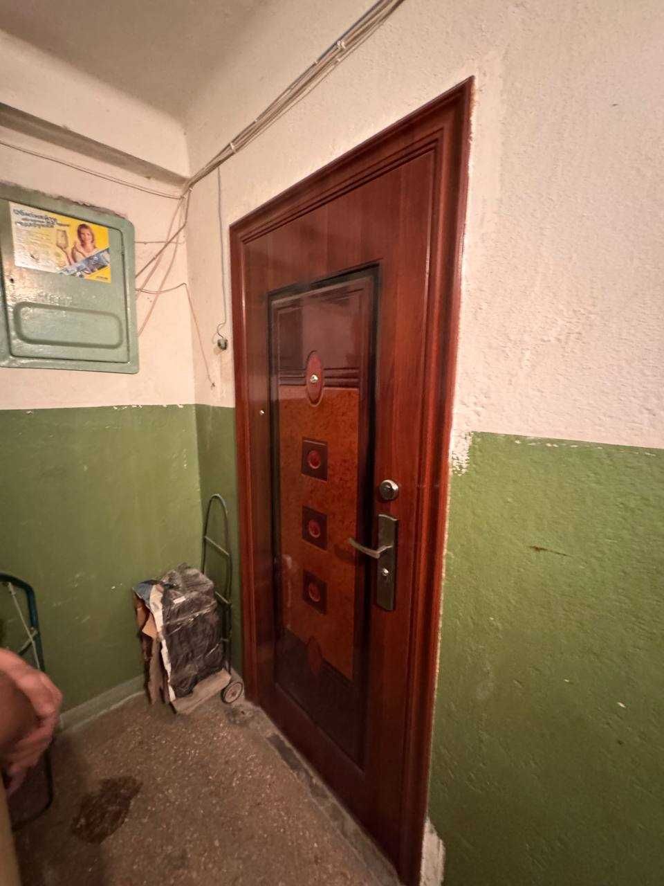 Продам  3-х комнатную квартиру по ул.Светлой