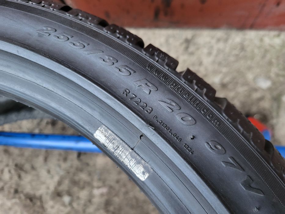 255/35/20 R20 Pirelli Sottozero W240 4 шт ціна за 1шт шини