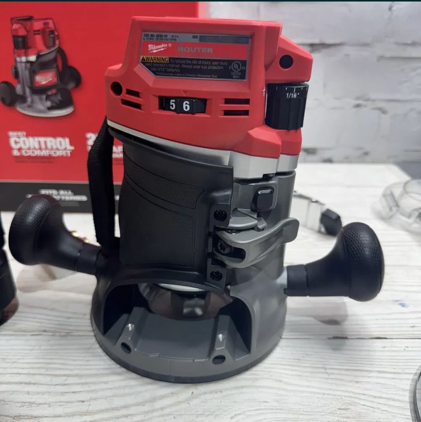 Frezarka Milwaukee m18 FR12KIT-05