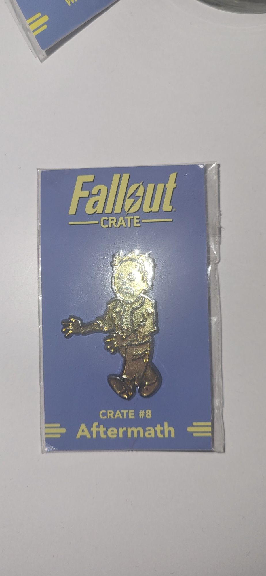 Пин fallout Aftermath crate #8 новый