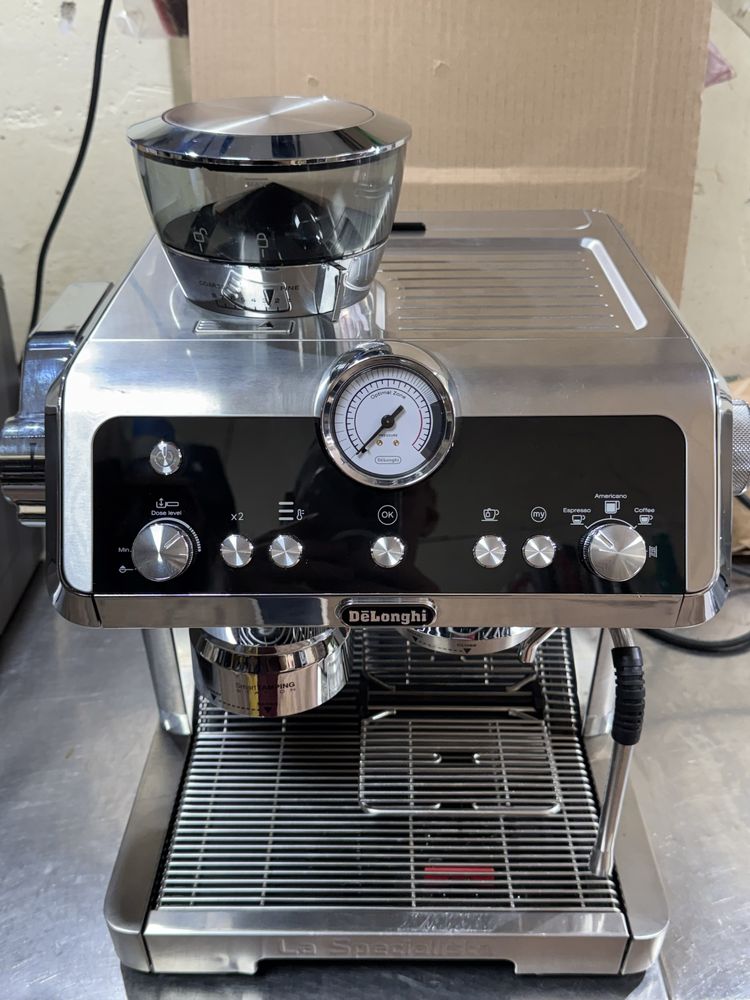 Кавомашина DeLonghi La Specialista