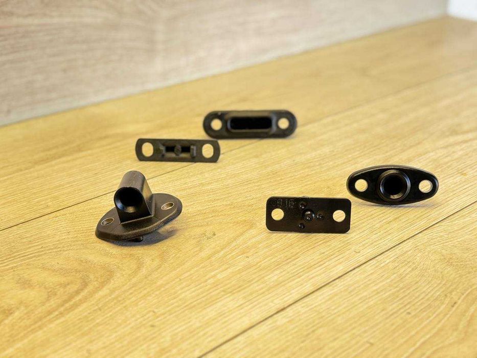 Направляюча розсувнних дверей Fiat Scudo Фиат Скудо Експерт Джампі