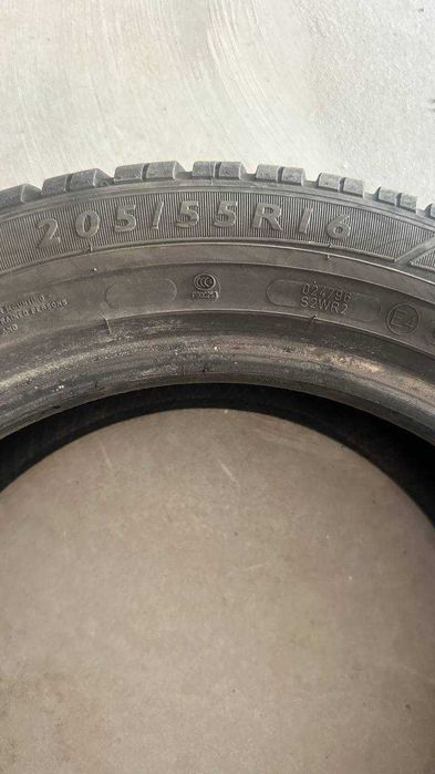 Зимові шини  205 55 R 16 Dunlop Данлоп