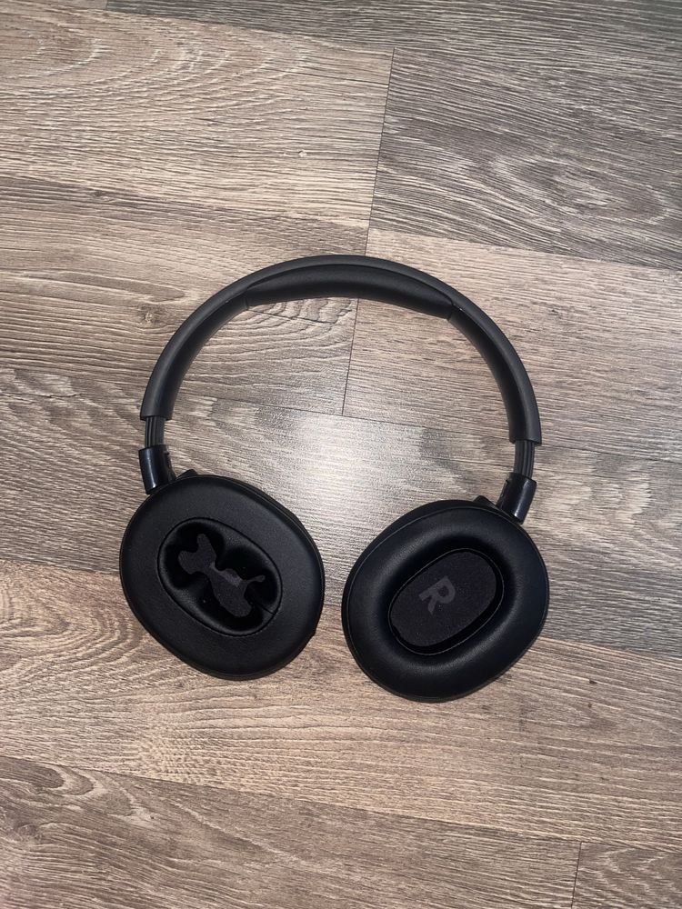 Бездротові навушники JBL TUNE760NC