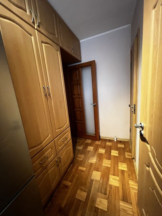 Продам 3-х к.кв Тарасовский въезд Конный рынок метро Защитников 7 мин