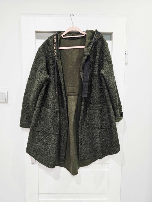 Płaszczyk, narzutka Under, khaki