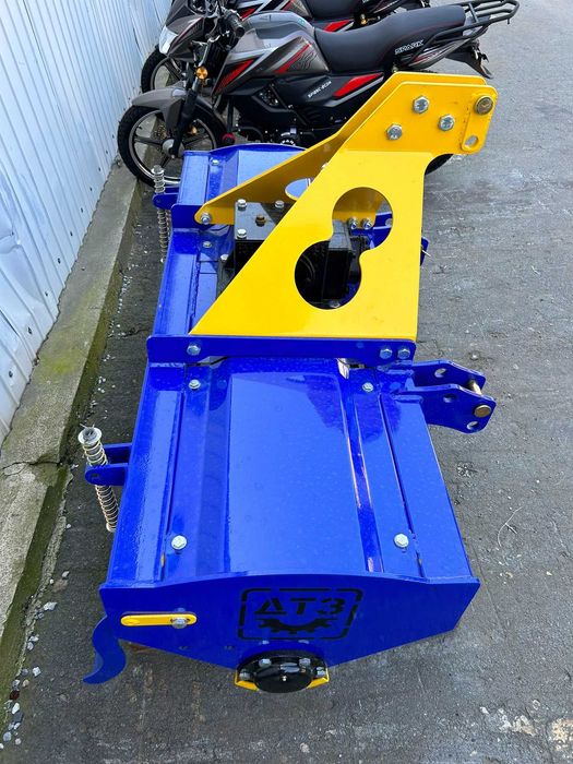 Фреза на трактор навісна