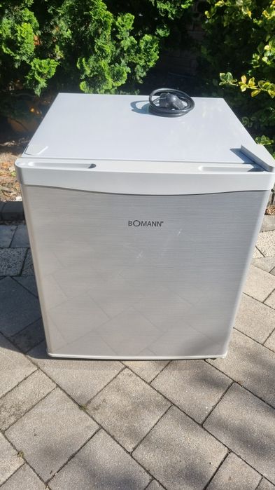 Mała lodówka Bomann 51 cm