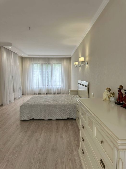 Продаж будинку з ремонтом у Блиставиці, 6 соток, гараж, закрите км