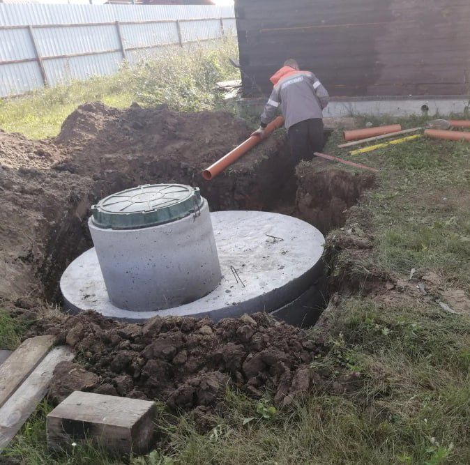 Копка і монтаж септиків, каналізації з кілець 8/10.5/13 куб.