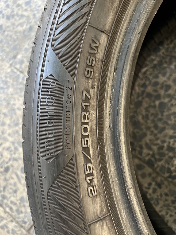 Pneus semi-novos 215/50R17