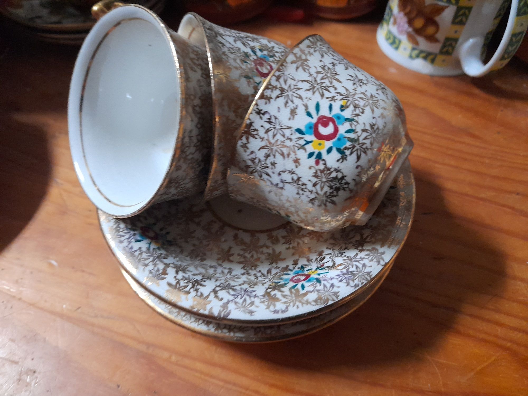 3 chávenas porcelana padrão oriental
